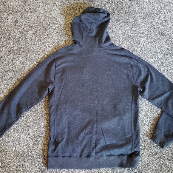 Volcom Elba Pullover Hoodie (Size L) - Picture 5 of 5